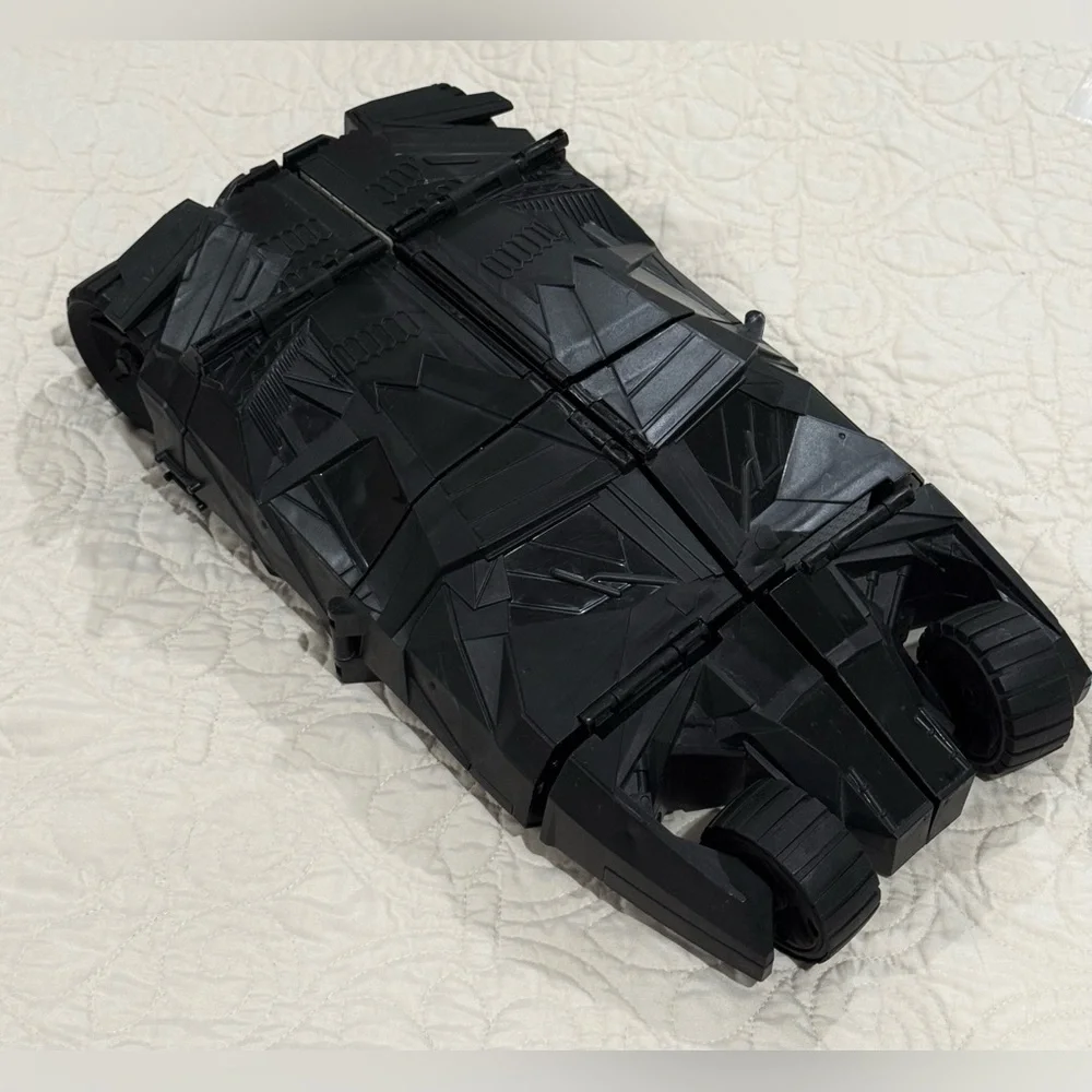 Batman The Dark Knight Battle Stations Batmobile Tumbler Transforming Playset
